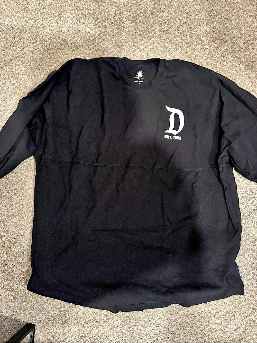 Disneyland Resort Spirit Jersey Black & White Size XL